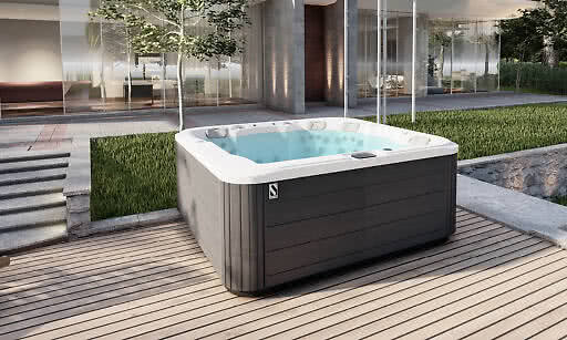 Miljöbild - Swan Spa i trädgården